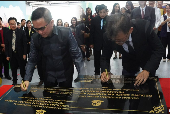 Acara Peresmian Sekolah Baru